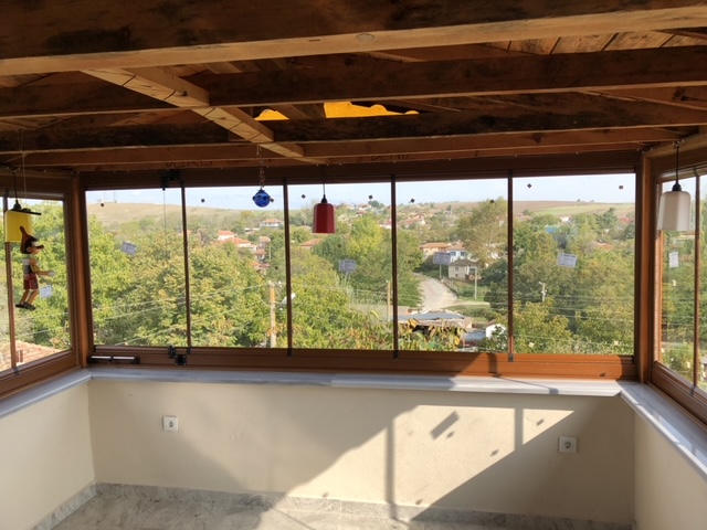 Kahverengi Cam Balkonlar